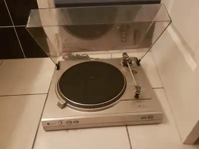 DUAL CS-607 direct drive turntable with Shure RXT6 Cartridge, View more