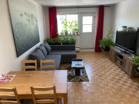 a quite fullly furnished  3 1/2 apartment for lease