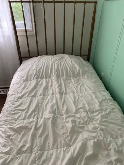 Golden single bed - lit simple doré, View more