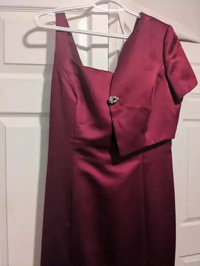 Burgundy dress, View more