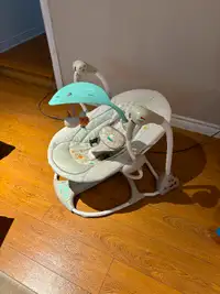 Balançoire pour bebe baby swing