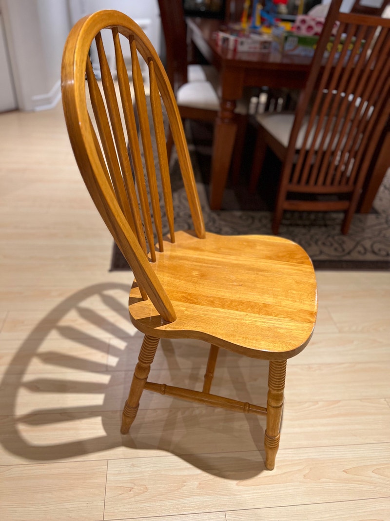 Solid oak wood chairs Chairs & Recliners Markham / York Region Kijiji