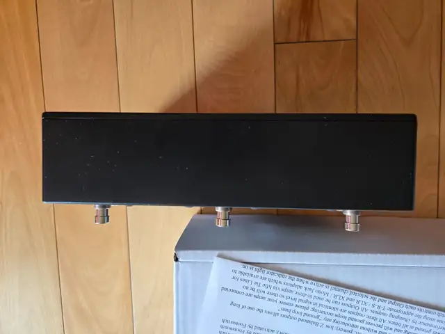 Pete Cornish AC-Powered 3-Way Signal Splitter/Mute in Amps & Pedals in City of Halifax - Image 8