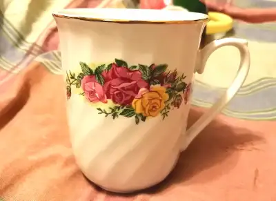 REGENT CHINA ENGLISH ROSE PORCELAIN MUG, View more
