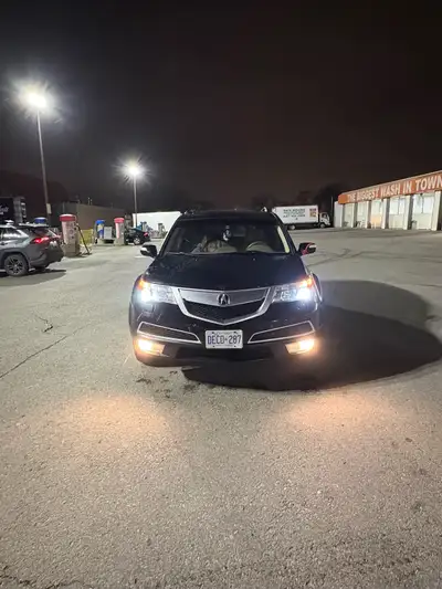 Selling Acura MDX 2007 Not sure what it needs for safety All 4 break pads and rotors changed New bat...