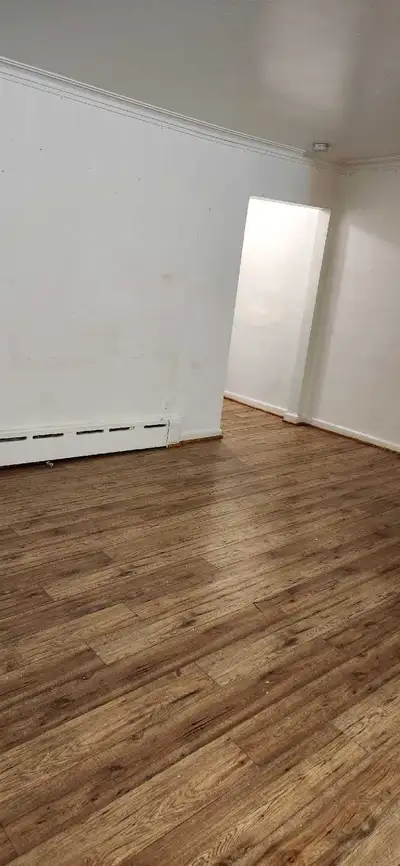 One bdm apartment, $1900 + hydro + parking. Call 416/784-5734. Perfect for those seeking a cozy and...