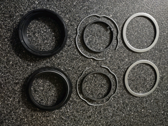 Shock rebuild kit in Other in Gatineau