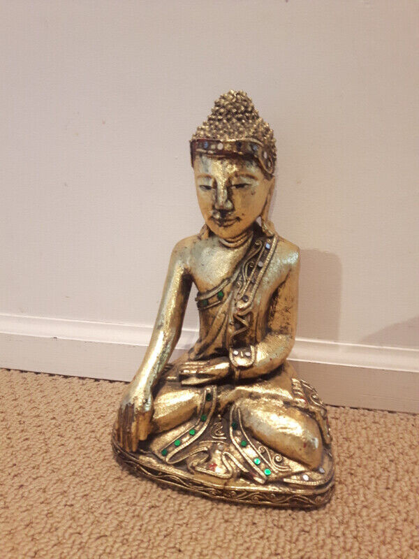 Vintage Wooden Buddha Statue in Arts & Collectibles in Richmond - Image 2