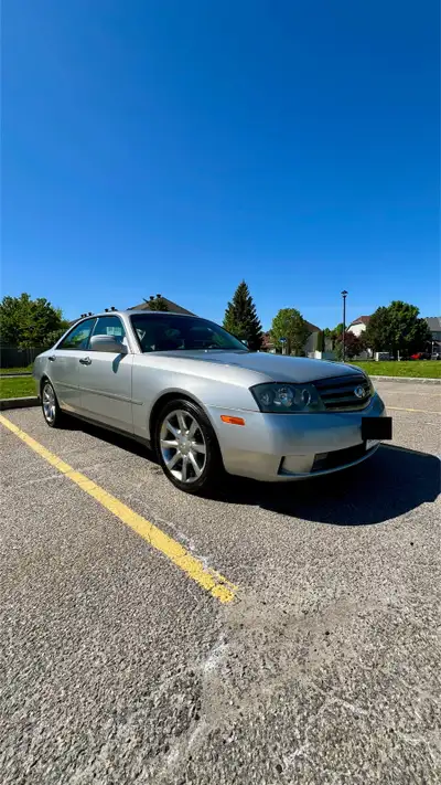 Looking for a rare, V8 powered luxury sedan that still turns heads? This 2003 Infiniti M45 (Y34) is...