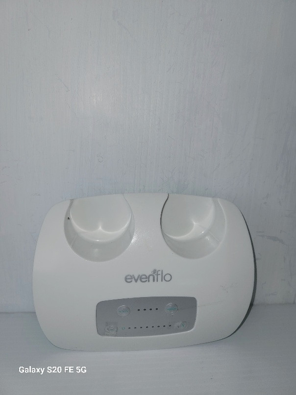 Evenflo Advanced Electric Double Breast Pump  dans Nourriture et chaises hautes  à Ville de Montréal - Image 2