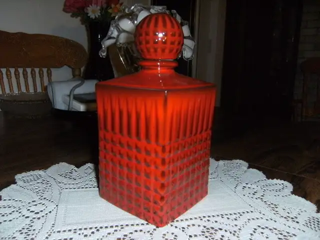 Carafe rouge de Beauce in Arts & Collectibles in Edmundston - Image 2