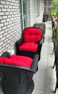 Outdoor swivel chairs