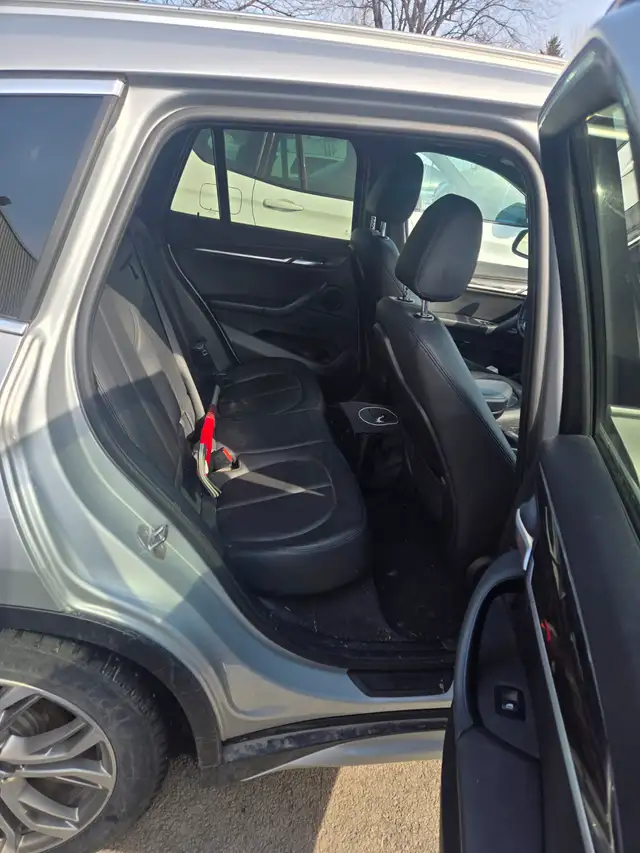 BMW X1 28i 2017529384609877207042