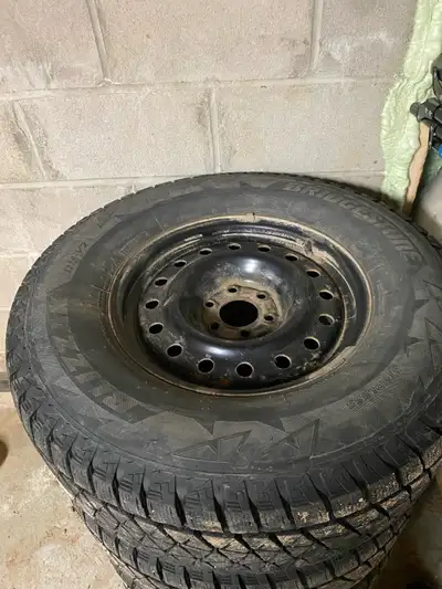 Blizzak 265/70r16 on (6x114.3) (16x6.5) rims