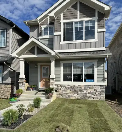 Jan 1st Beautiful and well-maintained 1600 sq ft home in the desirable Aster community—close to 17 S...