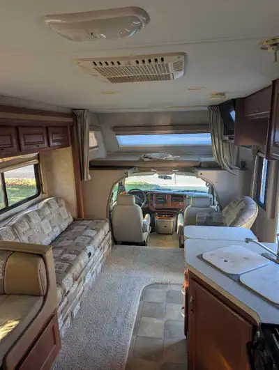 2007 Chevrolet Express Chevy workhorse chassis 6.0L Vortec engine 27000 miles (43452 km) New batteri...