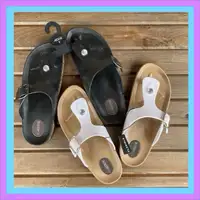 2 paires de sandales neuves / flexibles / 9 / les 2 pour 15$