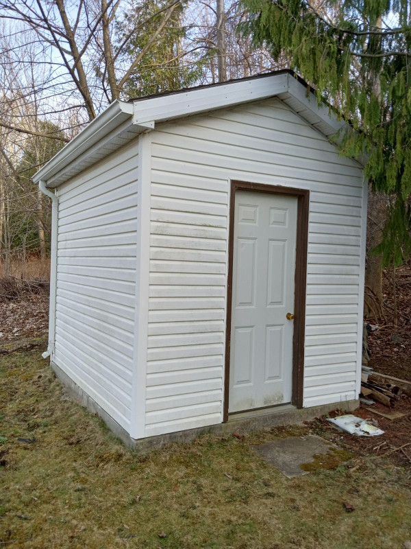 8x10 storage shed in Outdoor Tools & Storage in Owen Sound
