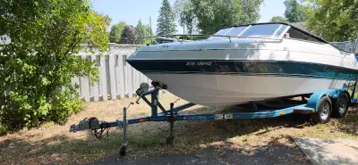 For Sale super clean 1993 Four Winns 21.5 OMC V8 COBRA - no issues runs perfectly Seats 7 comfortabl...