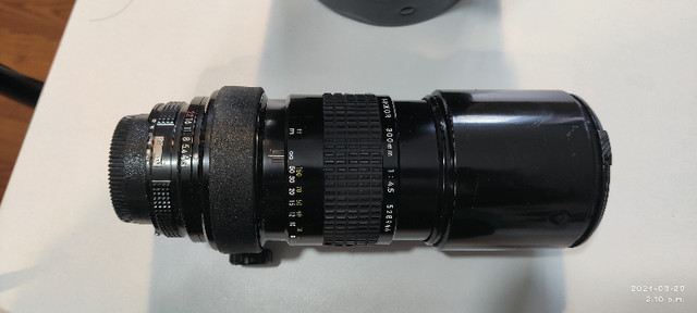 Two Nikon lens, 80-200mm/2.8 (two ring version), 300/4.5 Ais in Cameras & Camcorders in City of Toronto - Image 3