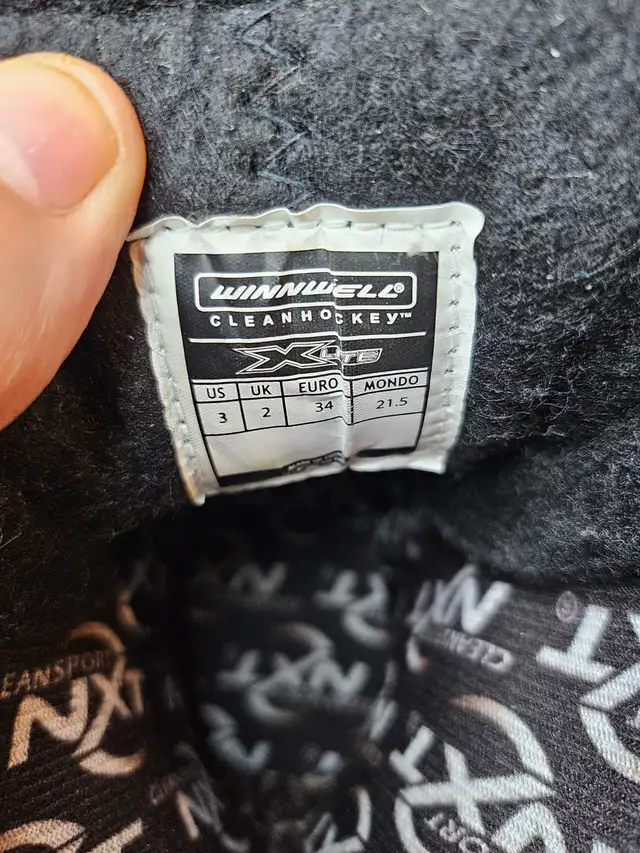 Winnwell XLite NXT Youth Hockey Skates - Size 3 in Skates & Blades in Mississauga / Peel Region - Image 6