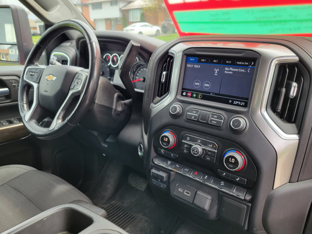 2021 Chevrolet Silverado 2500HD LT-Z71 - Low Mileage in Cars & Trucks in Belleville - Image 2