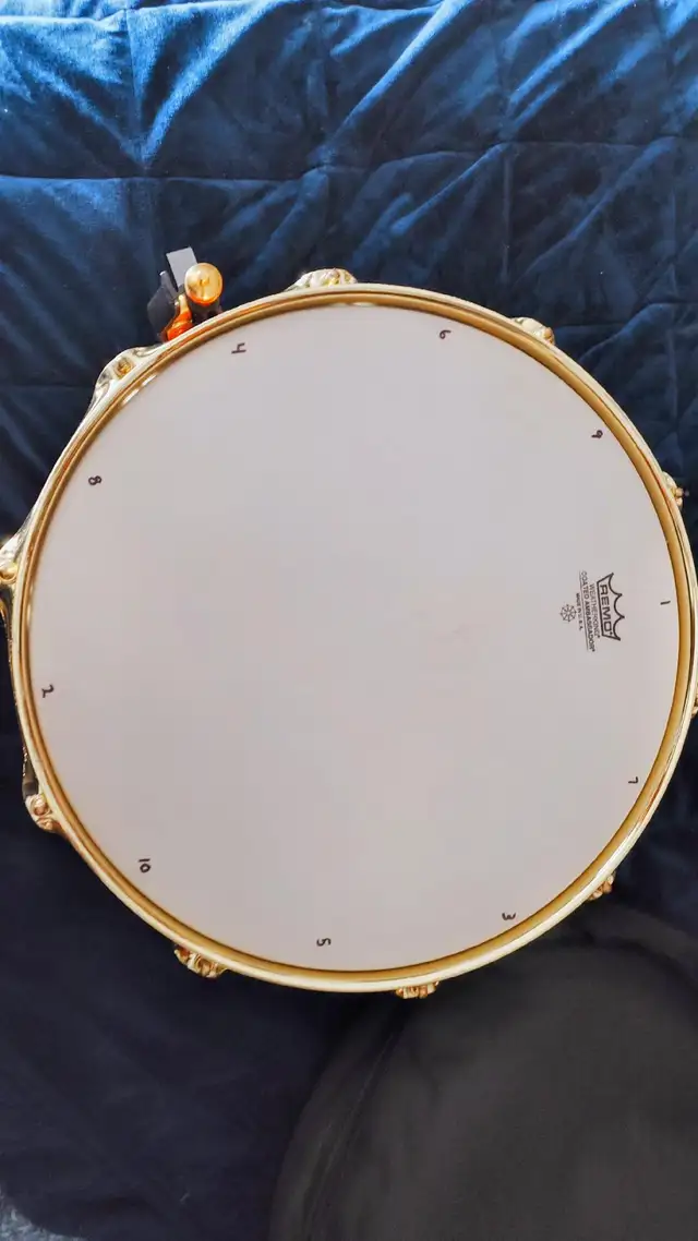 2002 DW JOHN CRAVIOTTO SIGNED SNARE DRUM - RARE- in Drums & Percussion in Windsor Region - Image 7
