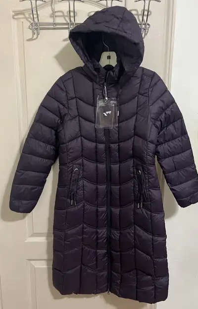 Manteau neuf pour femme taille (S), View more