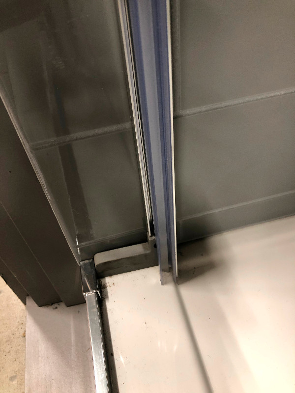 Glass shower door pivoting/sliding problems, will fix them. Show in Plumbing, Sinks, Toilets & Showers in Edmonton - Image 3