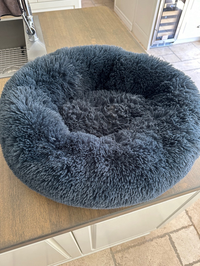 Cloe e Cluzo Luxurious Ultra Soft Pet Bed dans Accessoires  à Ville de Montréal