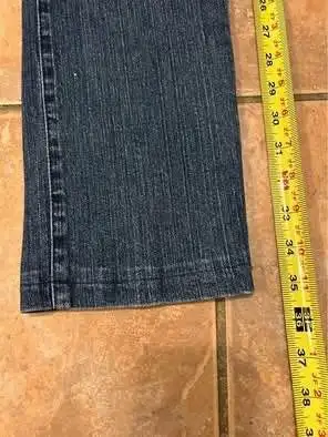 OJO jeans $15, size 28-29 (8-10), high waist, above ankle jeans in Women's - Bottoms in Oakville / Halton Region - Image 10