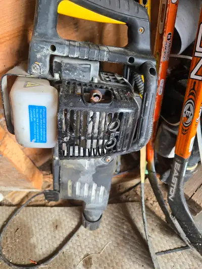 Gas jack hammer 25 lbs, View more