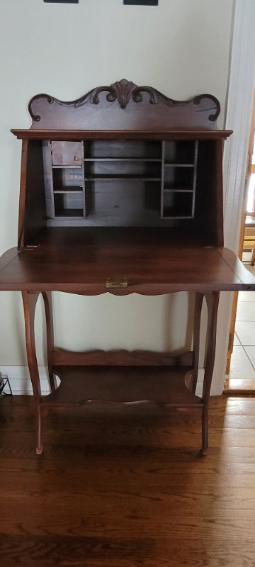meuble secrétaire antique in Desks in Laval / North Shore - Image 2