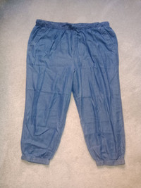 Joe Fresh Capri Pants 1XL