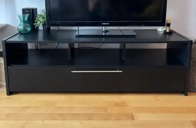 TV stand / Meuble TV, View more