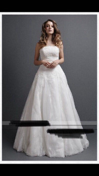 ******ELEGANT LACE WEDDING GOWN (CATHEDRAL TRAIN STYLE)