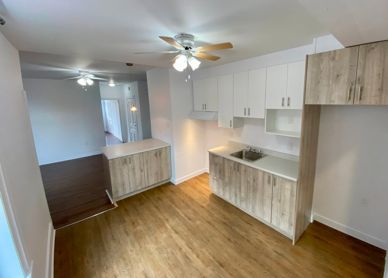 Grand 3.5 style condo 13 min du metro Joliette — photo 1