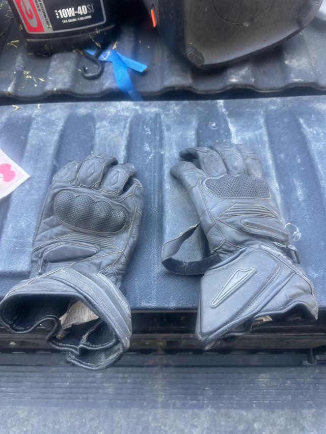 motorcycle gloves in Other in Chilliwack