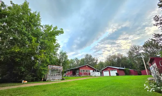 5 Acres with Bungalow and Detached Garage  in Houses for Sale in Strathcona County - Image 4