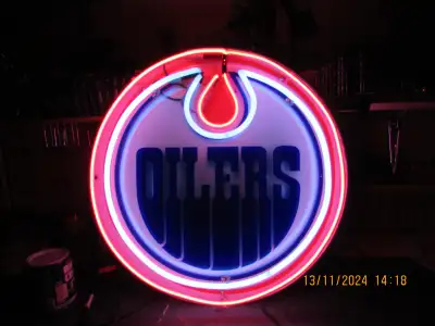 Neon Oilers sign  approximately 28 inch,new condition, View more