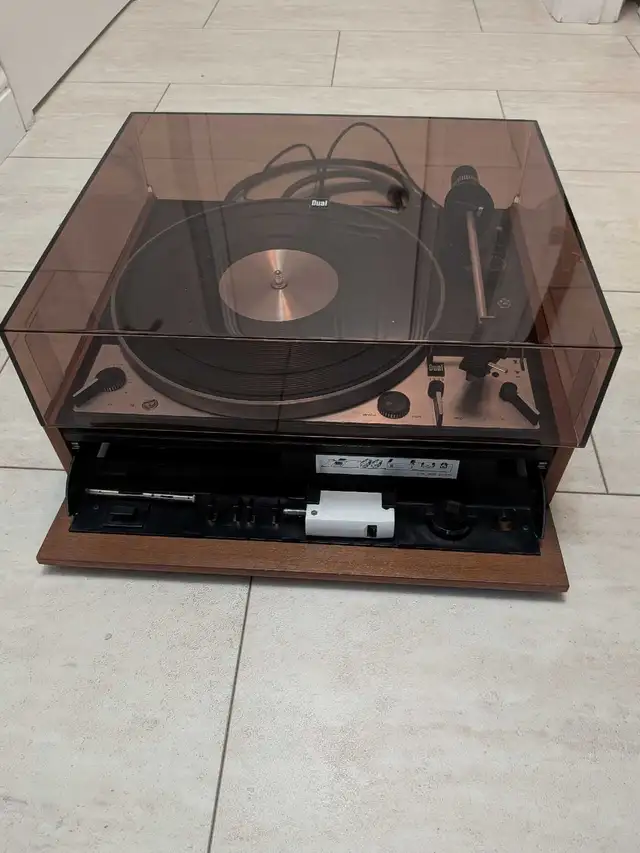 Wanted old Dual Turntables  in Stereo Systems & Home Theatre in City of Toronto - Image 10