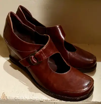 Pretty Arnold Churgin Brown Wedge Heel Mary Jane Shoes Size 7.5, View more