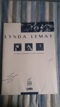 Première pochette publicitaire de LYNDA LEMAY