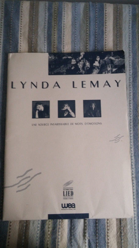 Première pochette publicitaire de LYNDA LEMAY dans Art et objets de collection  à Ville de Québec