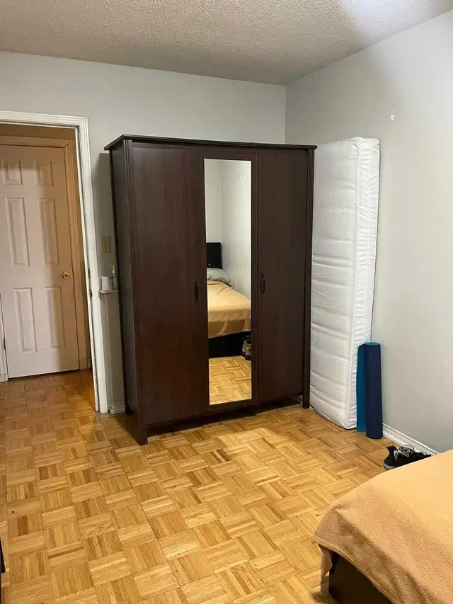 Private Furnished Room with shared bathroom in the Village YorkU in Room Rentals & Roommates in City of Toronto - Image 3