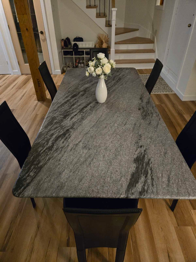 table salon dans Mobilier de salle à manger et cuisine  à Laval/Rive Nord - Image 3
