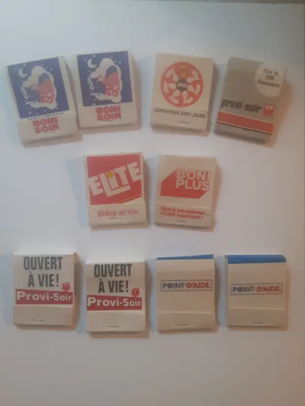 LOT DE CARTONS D'ALUMETTES VINTAGES D'ANCIEN DEPANNEUR DU QUEBEC in Arts & Collectibles in Laval / North Shore - Image 2