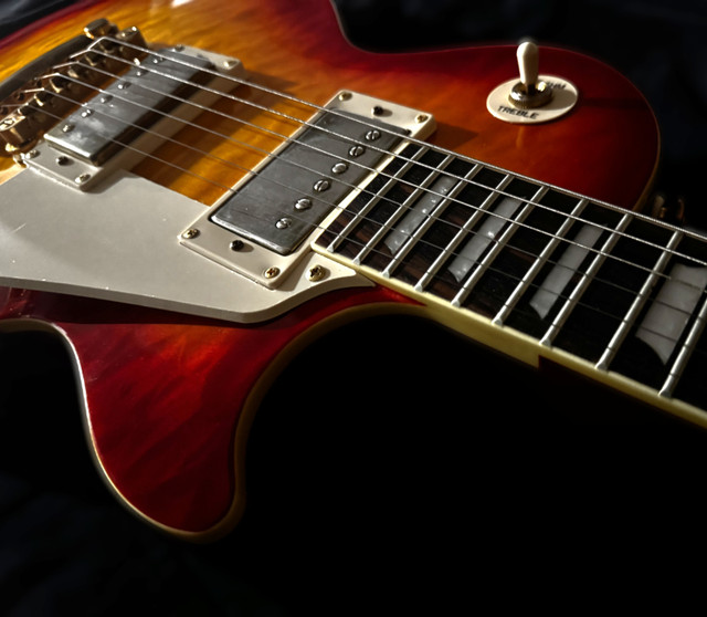 BEAUTY EPIPHONE LES PAUL ULTRA 1 - MINT - $800 obo in Guitars in City of Toronto - Image 4