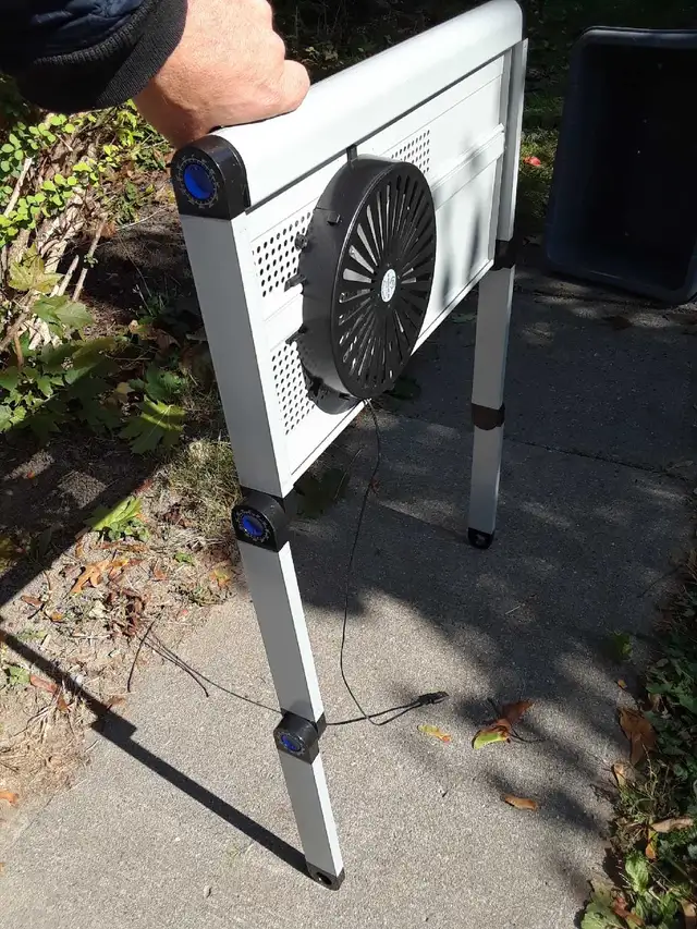 Laptop cooling table in Other in Kingston - Image 4
