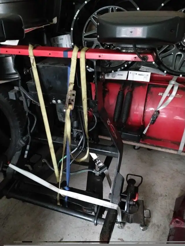 8ft WESTERN ULTRA MOUNT BLADE in Snowblowers in St. John's - Image 2